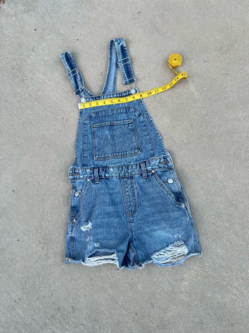 Wild Fable Y2K Light Blue Wash Distressed Denim Cutoff Overalls - Picture 5 of 10
